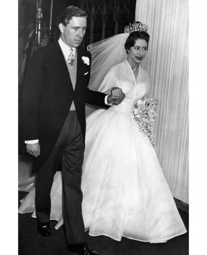 getty-princess-margaret-wedding-dress-12042011
