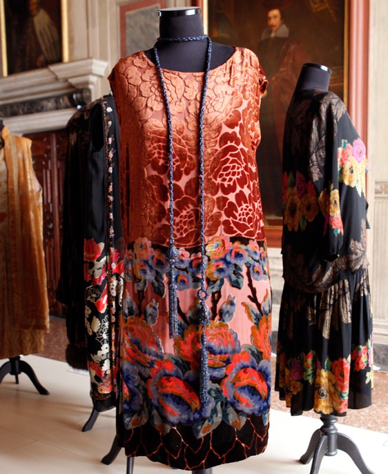 elegance-in-exile-Velence