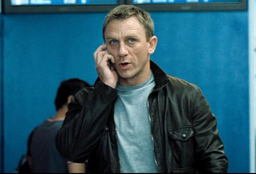 daniel-craig-Casino-Royale-Giorgio-Armani-leather-bomber-jacket
