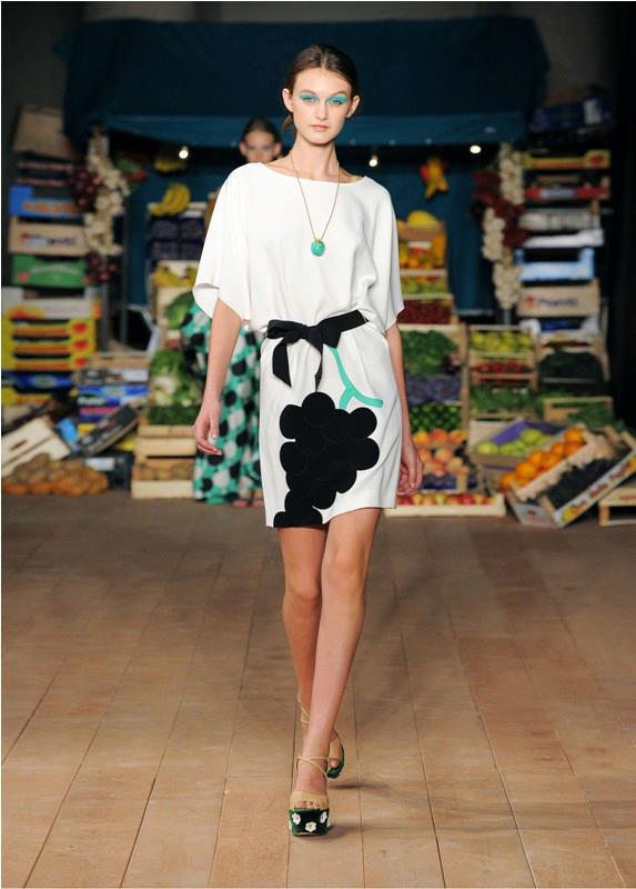 Moschino Cheap and Chic 2012