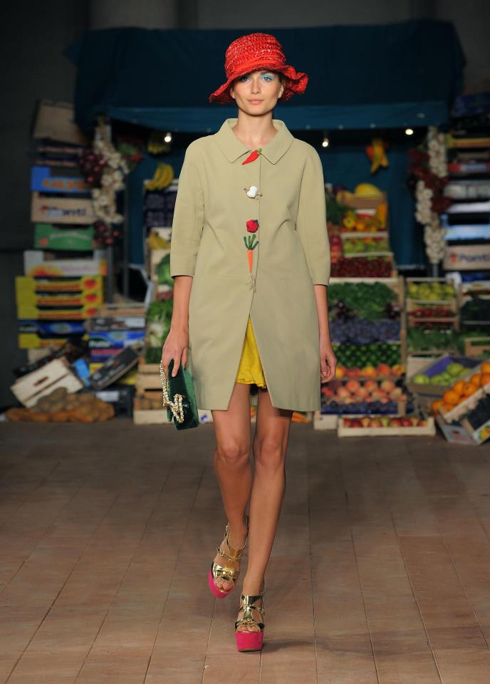 Moschino Cheap and Chic 2012
