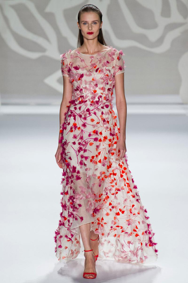 SPRING-2014-RTWMONIQUE-LHUILLIER-COLLECTION