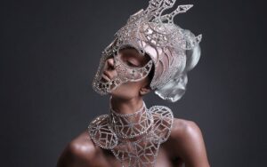 Metal Couture Manuel Albarran-tól