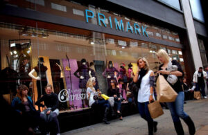 Ismét áll a bál a Primark háza táján
