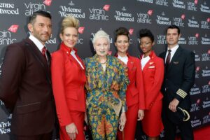 Elstartoltak Vivienne Westwood Virgin stewardessei