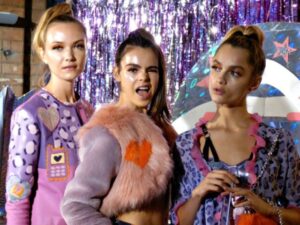 Clio Peppiat divathét London Fashion week