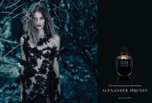 Alexander McQueen berobban a parfümök világába is