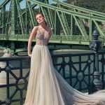 Galia lahav Budapest menyasszonyi ruha csipke