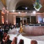 Fei fei Cicada london Fashion Week Pumpkin Paradise estélyi ruha V&A