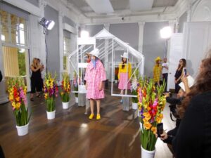 Peter Jensen London Fashion Week virágok divattervező