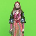 Gucci alien ruha divat