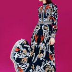 Mary Katrantzou türkíz mintás ruha divat