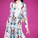 Mary Katrantzou türkíz mintás ruha divat