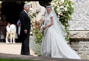 Pippa Middleton esküvőjére brit tervezőtől választott ruhát