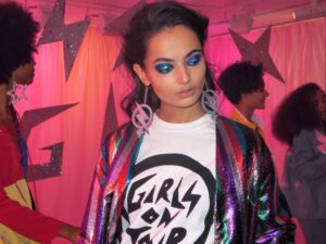 #LFW Nicola Brindle SS 2018 - Essex Girl dizsibe megy