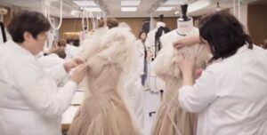 Így készült a Dior makramé ruhája 2019SS