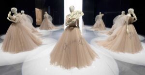 Az év kiállítása Londonban: Christian Dior Designer of Dreams
