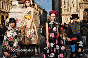 Dolce & Gabbana 2019-20 őszi-téli kampánya Milánót ünnepli