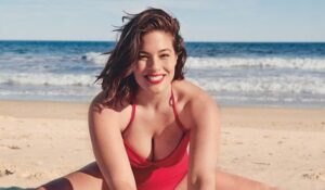 Ashley Graham retro bombázó a Harper's Bazaar editorialjában