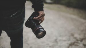 Zaklató divatfotósokat leplez le az Instagramon a Diet Prada