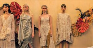 LFW SS20 - Paula Knorr - bemutató a luxusáruház tetején