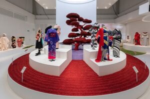Kimono Kyoto to Catwalk címmel kiállítás nyílt a londoni V&A-ben