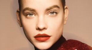Palvin Barbi csodálatosan néz ki Giorgio Armani beauty kampányaiban