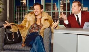 Zseniális táska kampányt készített a Gucci James Corden-nel és híres márkanagyköveteivel
