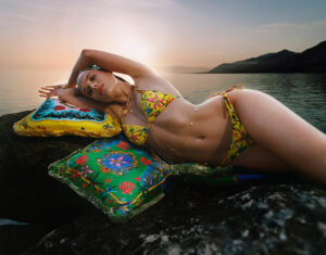 La Vacanza Mini 2021- Versace beachwear kollekciója